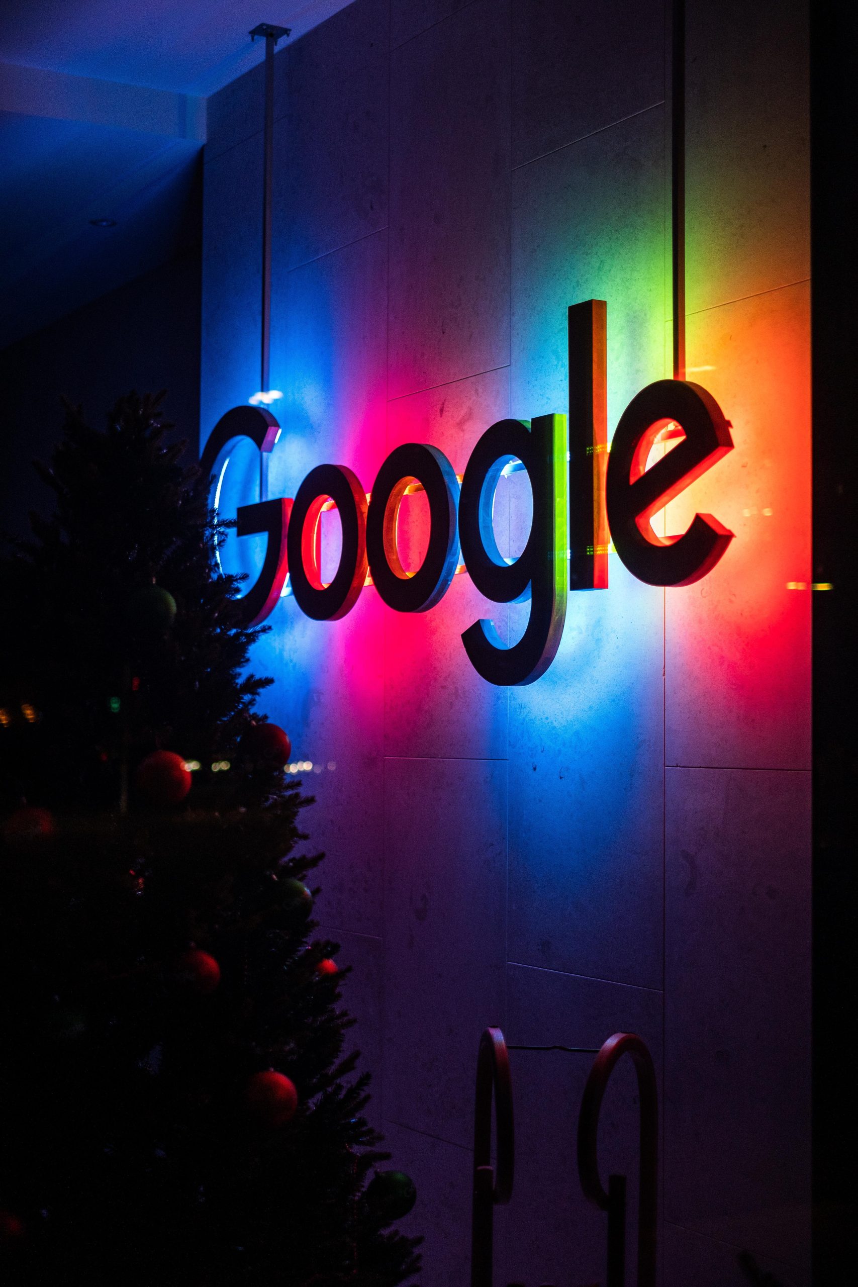 Google Hangouts Is No Longer Available